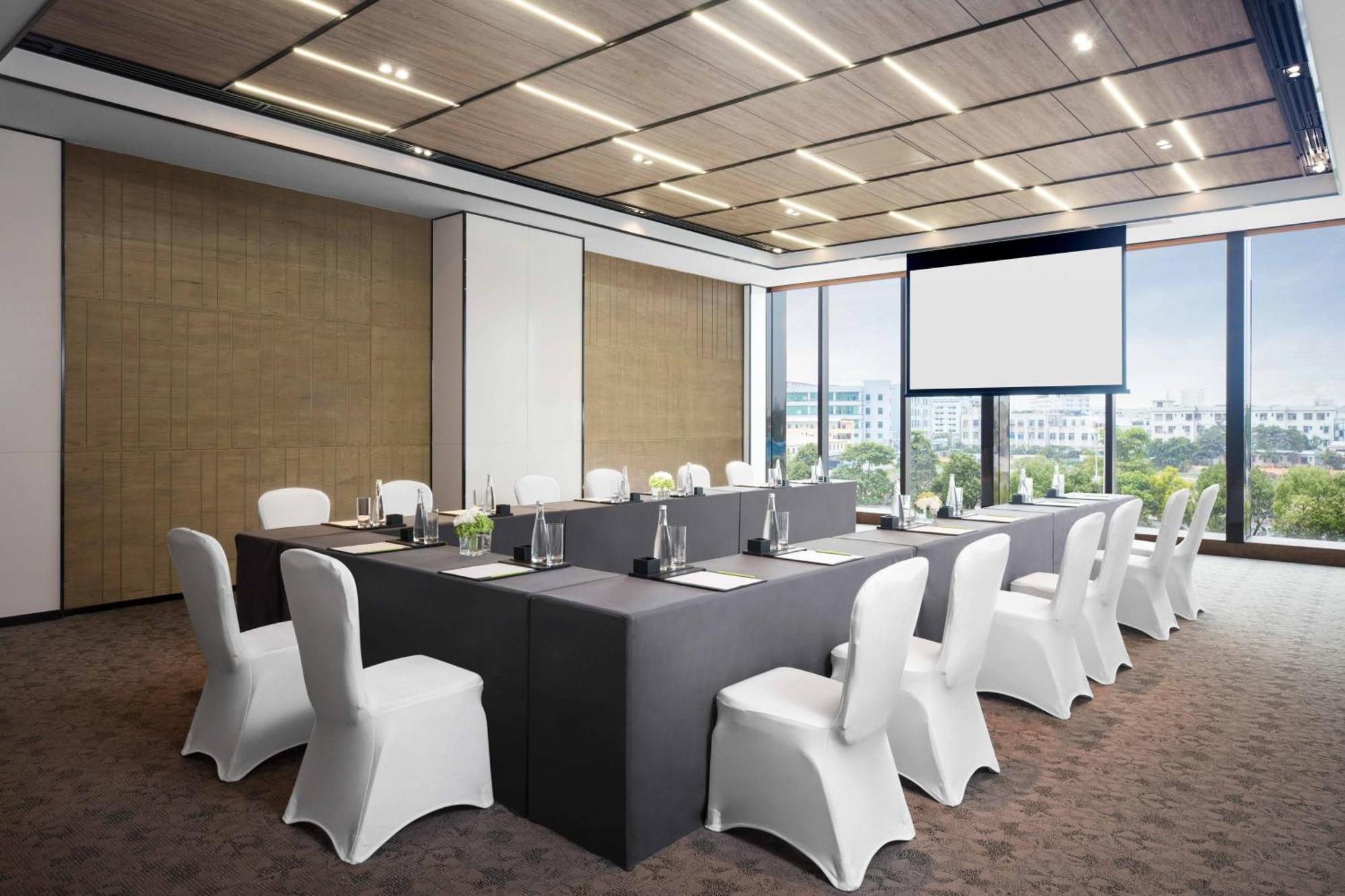 Courtyard By Marriott Shenzhen Bao'An Hotell Eksteriør bilde